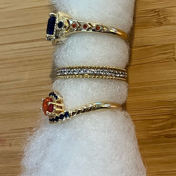 3 Ring Bundle Featuring gorgeous stones - Picture 4 of 5